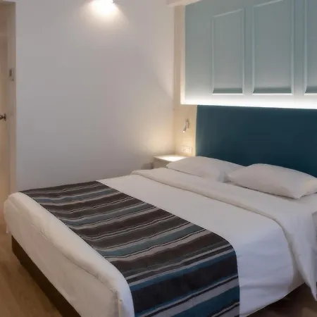 Otel Cypria 4*