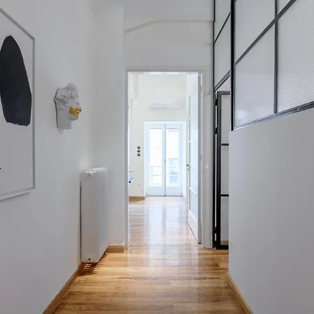 Apartment 3bdr Modern Design & Bright Interiors In Plaka Athens