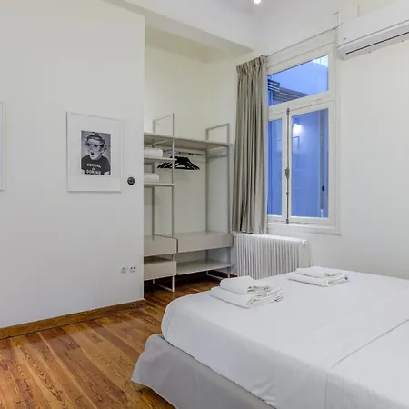3bdr Modern Design & Bright Interiors In Plaka *