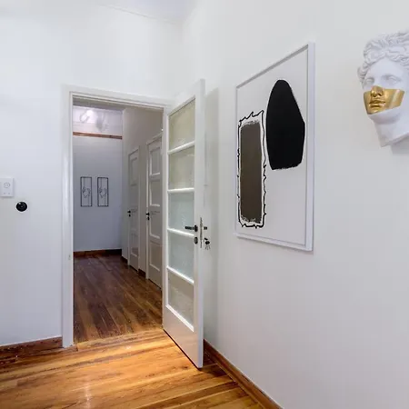 3bdr Modern Design & Bright Interiors In Plaka Apartment Athens