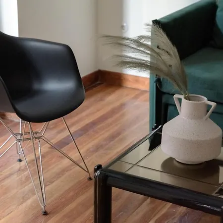 Apartment 3bdr Modern Design & Bright Interiors In Plaka Athens