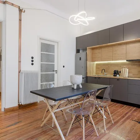 3bdr Modern Design & Bright Interiors In Plaka Apartment *