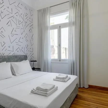 3bdr Modern Design & Bright Interiors In Plaka Athens