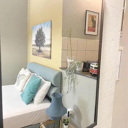 Check Point - Museum Apartment *