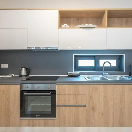 Newly Renovated In The Heart Of Kerameikos Διαμέρισμα *