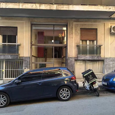 2 Bedrooms Center Of 4 Min Subway Apartment *