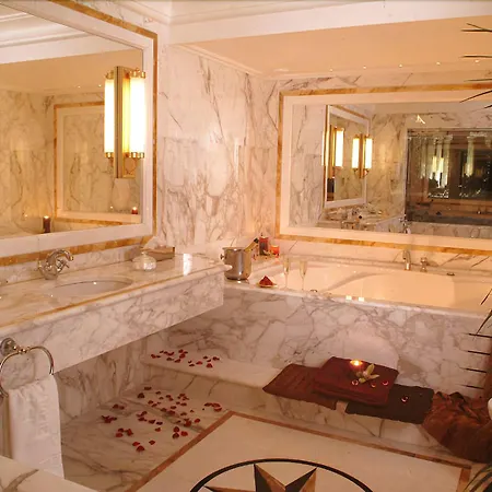 Royal Olympic Hotel 5*