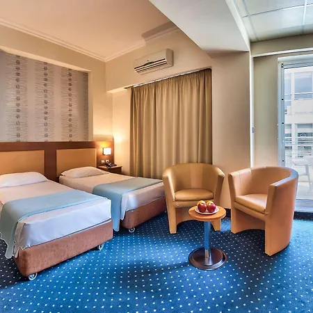 Otel Cypria