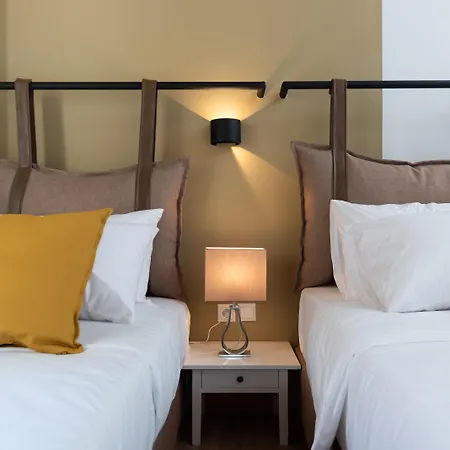 Tier Collection Hotel Atenas