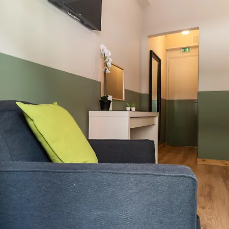 Tier Collection Hotel Atenas