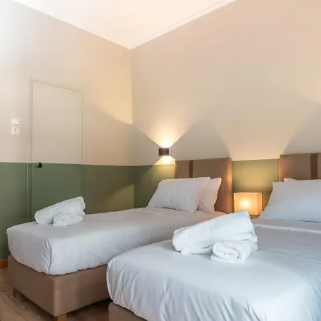 Tier Collection Hotel
