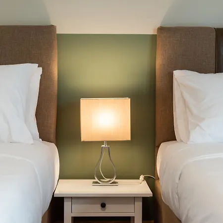 Tier Collection Hotel