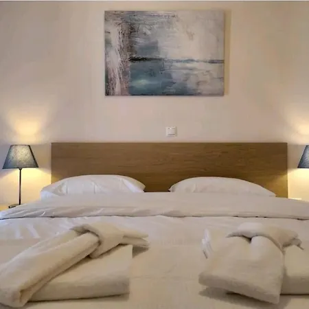 Stylish -modern Heart Of Marousi Athens