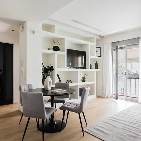 Striking In Kolonaki By Upstreet Apartment *