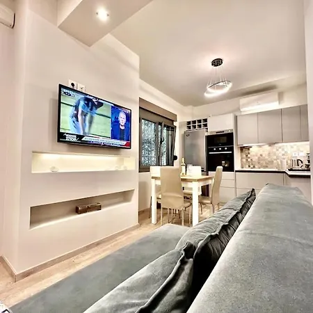 Lovely 1-bedroom 2 Minutes From Beach Apartment