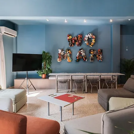 Apartment And Comfy With Private Balcony And Rooftop Access - Ct3