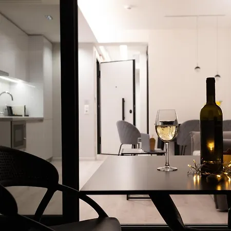 Incanto Boutique - Neos Kosmos Aparthotel Atene