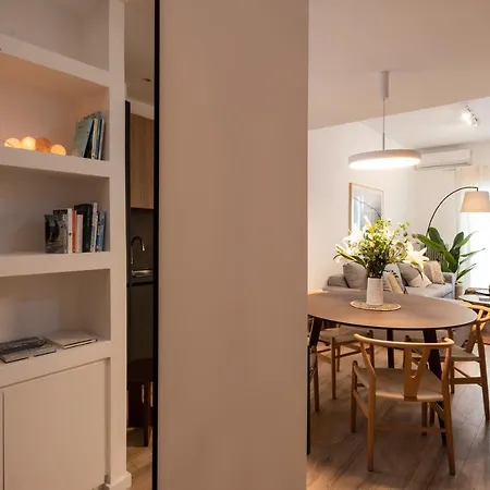 Unique 2 Bedrooms Apartment, Steps To Plaka And Center * Athens