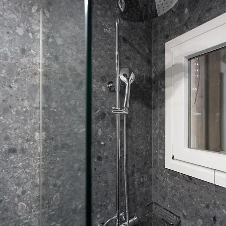 Apartment Unique 2 Bedrooms Apartment, Steps To Plaka And Center *