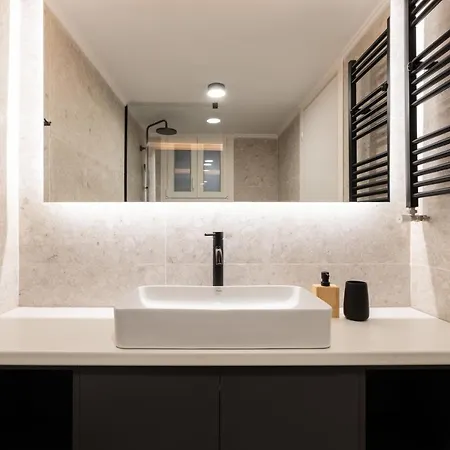 Unique 2 Bedrooms Apartment, Steps To Plaka And Center Apartment