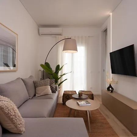 Unique 2 Bedrooms Apartment, Steps To Plaka And Center *
