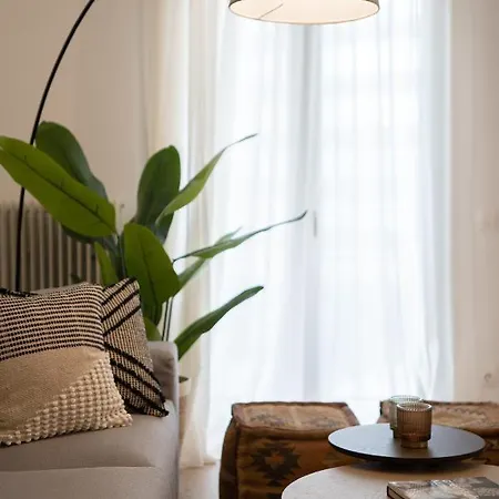 Unique 2 Bedrooms Apartment, Steps To Plaka And Center *