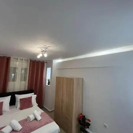 Apartment Artemis In Vibrant Koukaki,athens Athens