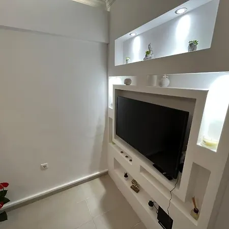 Apartment Artemis In Vibrant Koukaki,athens