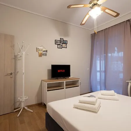 Glyfada Golf Fourth Floor Apartment