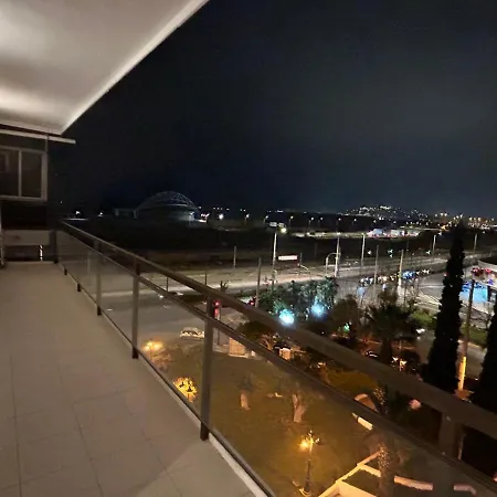Sea View Apartment *