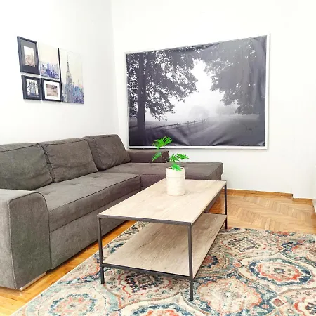 Near Nearchos Cultural Center Apartment *