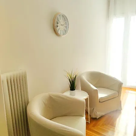 Apartment Near Nearchos Cultural Center Athens