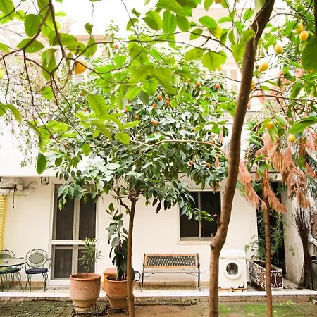 Calm And Cozy Flat With Romantic Garden