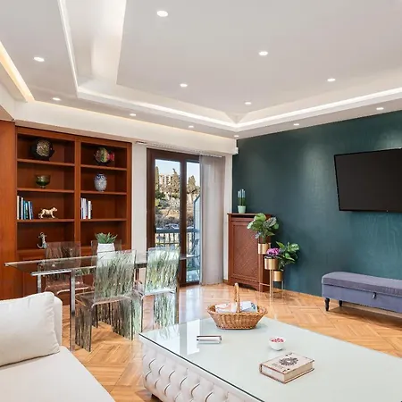Acropolis Prestige *