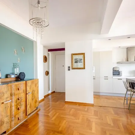 3 Bdr Incredible Acropolis View
