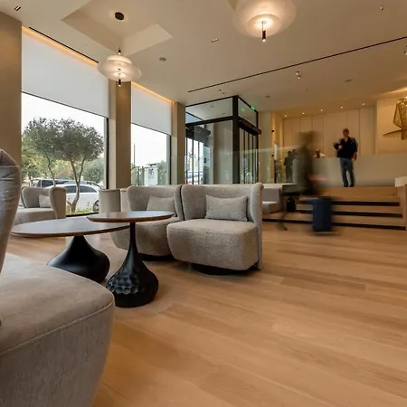 Emmantina Hotel 4*
