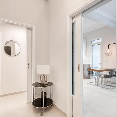 Appartamento Modern 2-bedroom Apt, 200m From The Acropolis