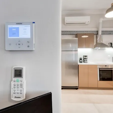 Modern 2-bedroom Apt, 200m From The Acropolis Appartamento *