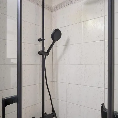 Apartment Cozy 1br In Art-filled Area Near Landmarks Athens
