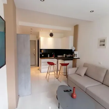 Syntagma Nest Apartamento Atenas