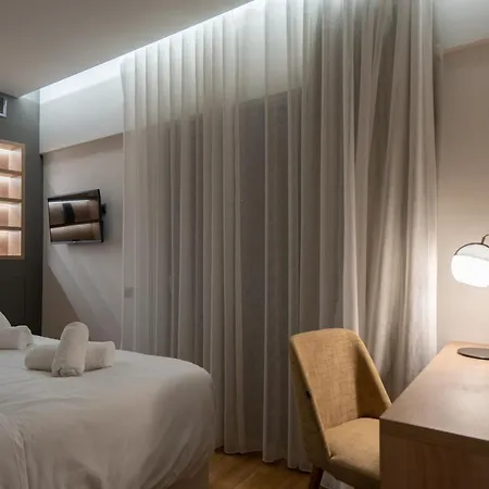 Acropolis Luxury Penthouses With Majestic Views 雅典
