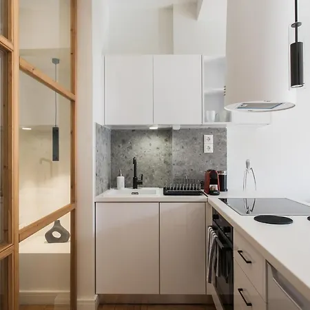 Daire Discover Center By Foot, From Bright 1bdr!