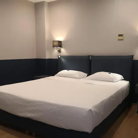 Hotel The Vault
