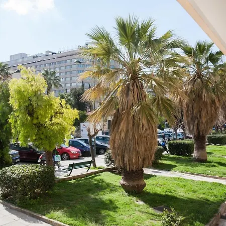 Discover Center By Foot, From Bright 1bdr! Daire Atina