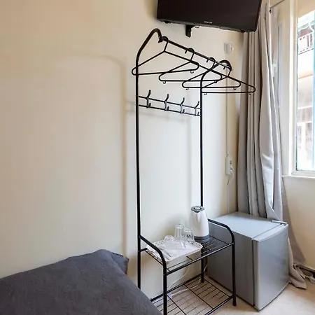 Pure Urban Bedboxes Acropolis Metro Petralona Apartment