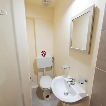 Pure Urban Bedboxes Acropolis Metro Petralona Apartment