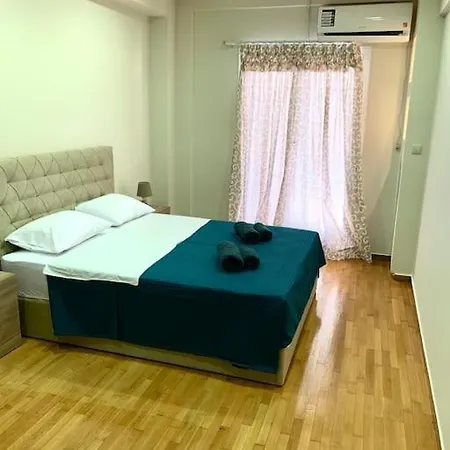 Spacious 4-bedroom Family Home, 100m From Metro *
