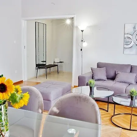 Melia Acropolis - New Apartment