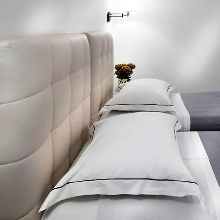 Hotell Carolina Since 1934
