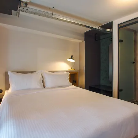 The Foundry Atena